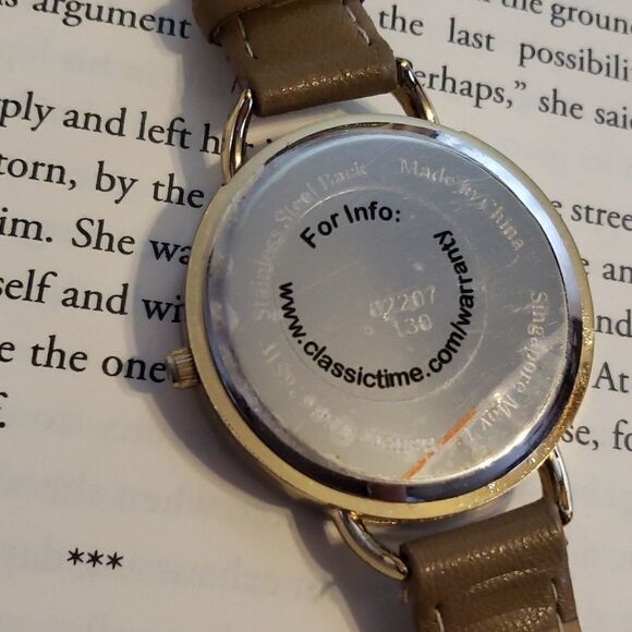 Watch   - Picture 3 of 3